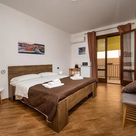 بيت ضيافة Sofia كاستيلاّماري ديل غو